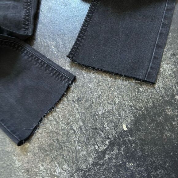 Ana A New Approach Women's Bootcut Faded Black Jeans Distressed Size 28/6 - Picture 4 of 13